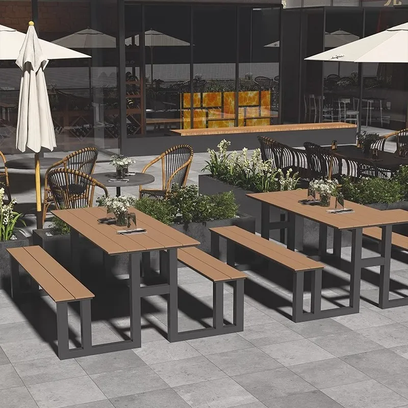 Outdoor Furniture One Piece - Set Tavolo e Sedie in Ferro