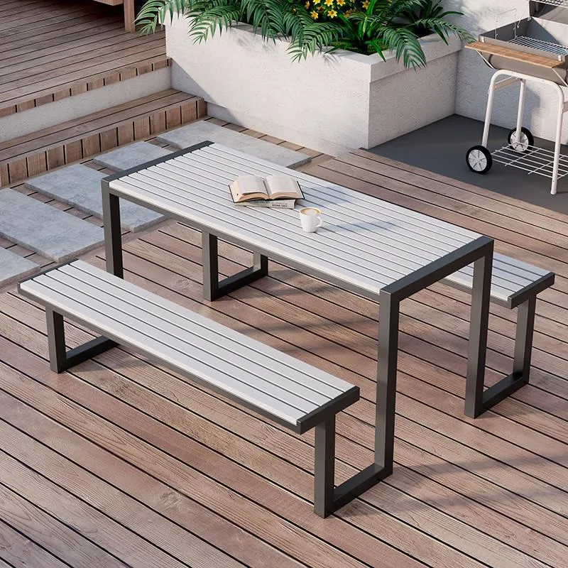 Set di tavolo e sedie da ester - Outdoor Furniture One Piece recensione e prezzo