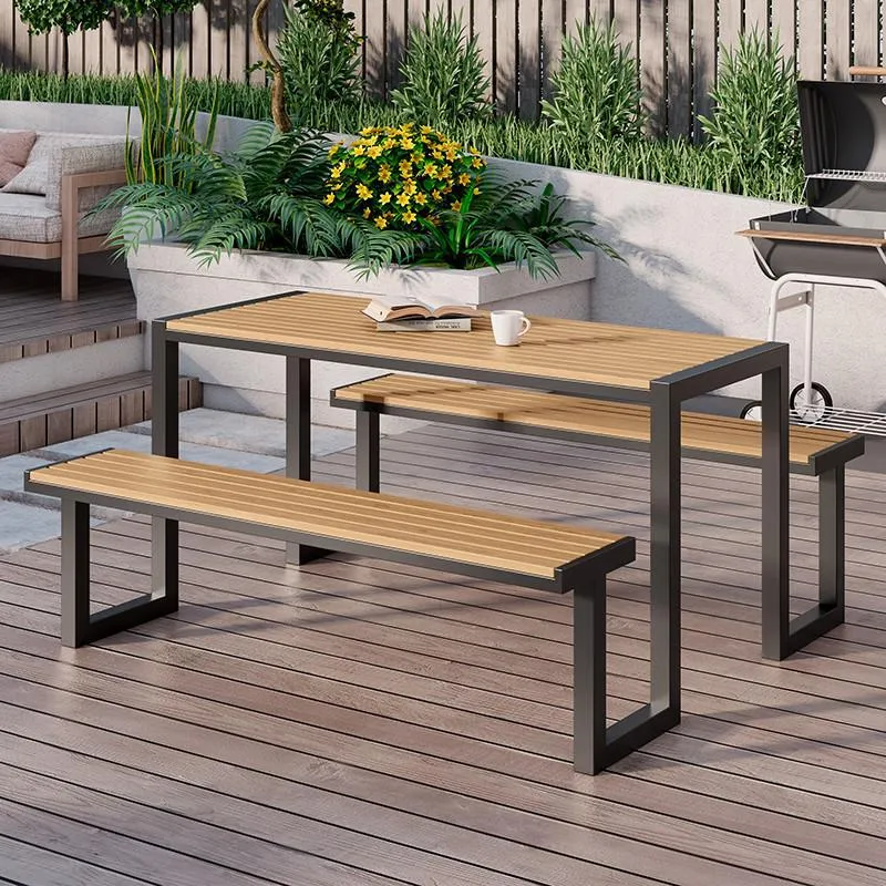 Set di tavolo e sedie da ester - Outdoor Furniture One Piece recensione e prezzo